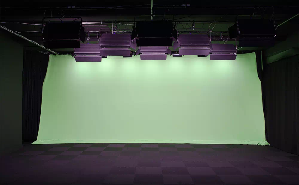 東小川小学校スタジオ レンタルスタジオ 対談セット