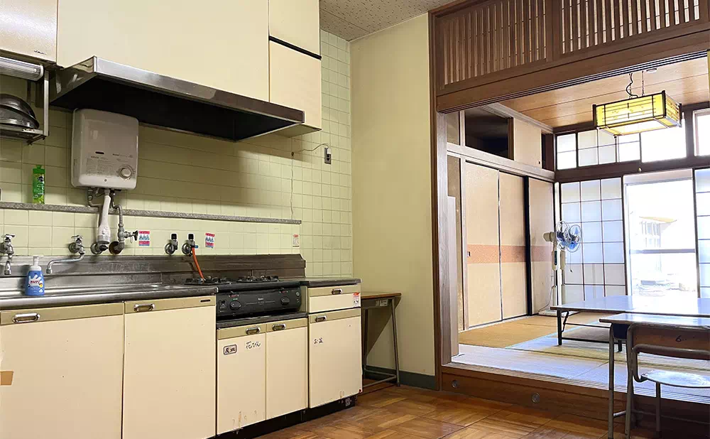 東小川小学校スタジオ 公使室