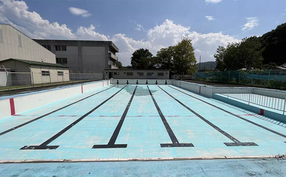 東小川小学校スタジオ プール
