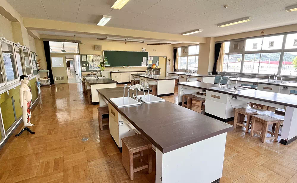 東小川小学校スタジオ 理科室